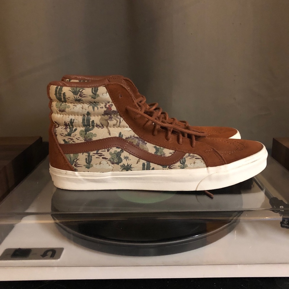 *LAST CHANCE* Vans High Top Southwest Sneaker
